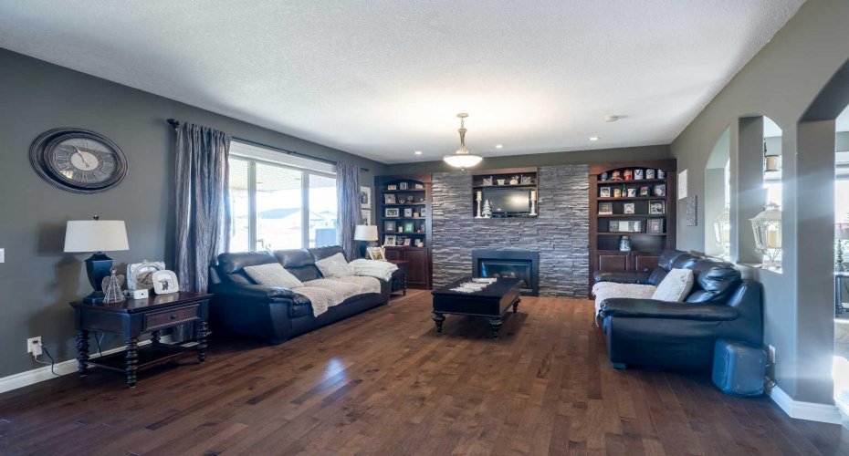 59 Spruce Road, Whitecourt, Alberta T7S 0C7, 5 Bedrooms Bedrooms, ,4 BathroomsBathrooms,Residential,For Sale,Spruce,A2267419