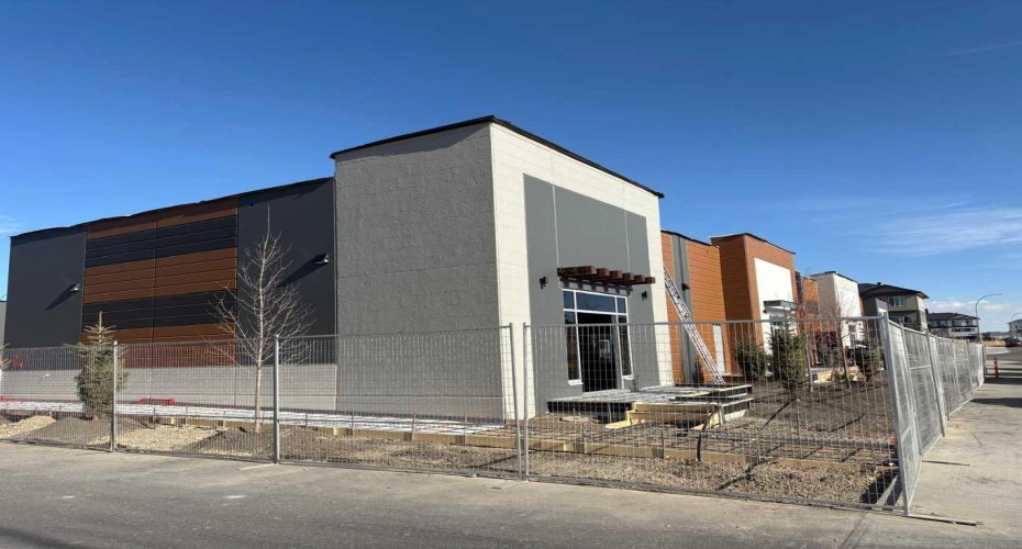 110 Corner Meadows Manor, Calgary, Alberta T3N 2X9, ,Commercial,For Sale,Corner Meadows,A2267706