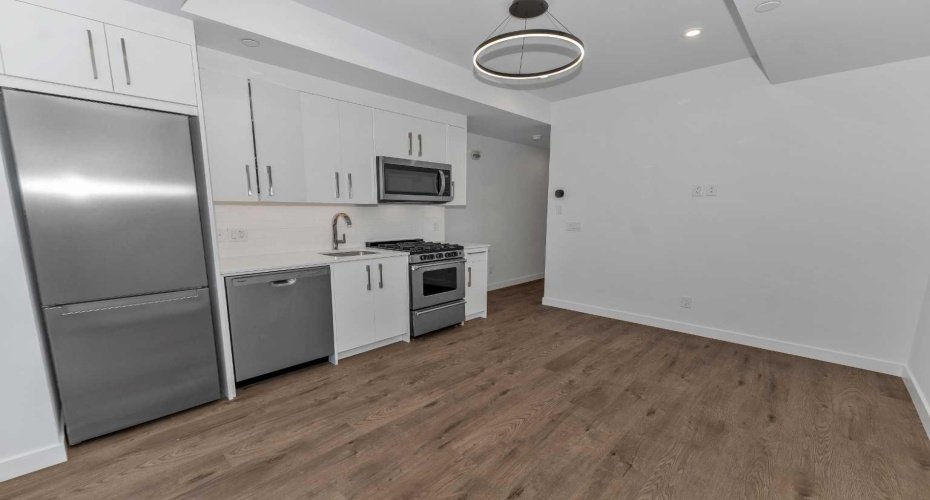 110 18A Street, Calgary, Alberta T2N 5G5, 1 Bedroom Bedrooms, ,1 BathroomBathrooms,Residential,For Sale,18A,A2267745