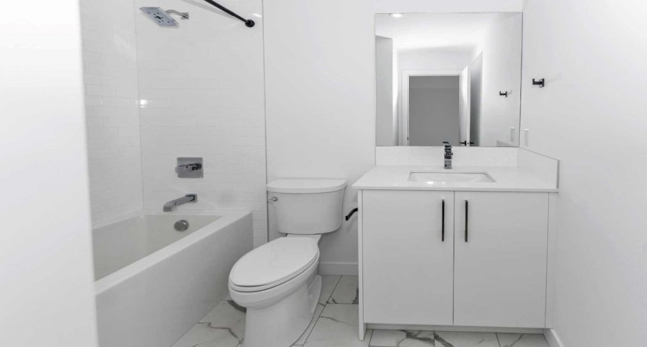 110 18A Street, Calgary, Alberta T2N 5G5, 1 Bedroom Bedrooms, ,1 BathroomBathrooms,Residential,For Sale,18A,A2267745