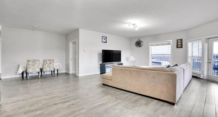 3 Taracove Estate Drive, Calgary, Alberta T3J 4T3, 2 Bedrooms Bedrooms, ,1 BathroomBathrooms,Residential,For Sale,Taracove Estate,A2266461