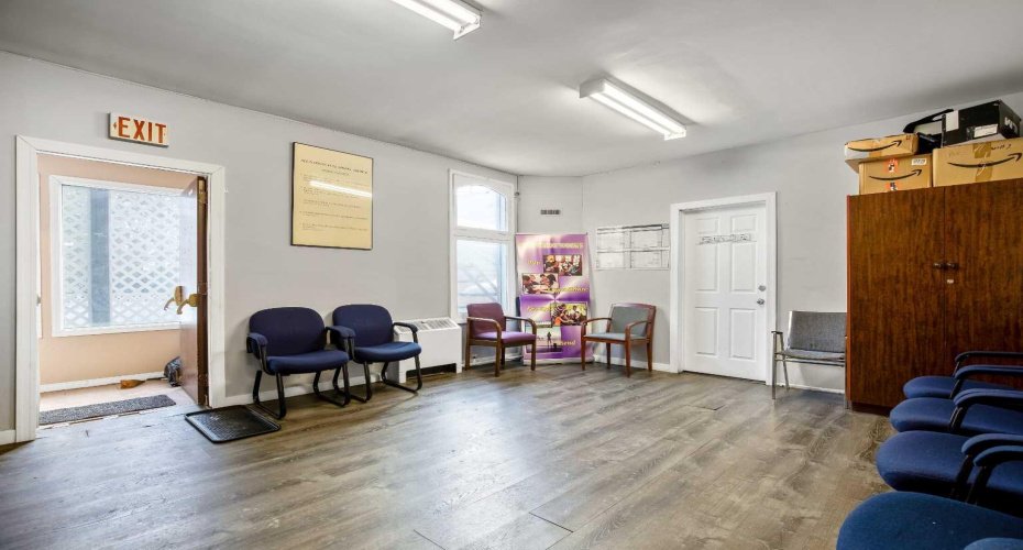 1405 8 Avenue, Calgary, Alberta T2G 0N1, ,Commercial,For Sale,8,A2267803