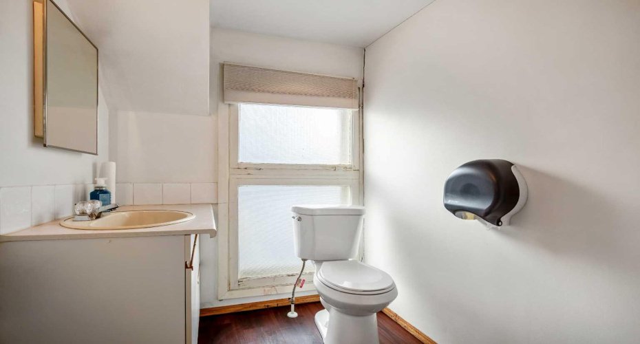 1405 8 Avenue, Calgary, Alberta T2G 0N1, ,Commercial,For Sale,8,A2267803