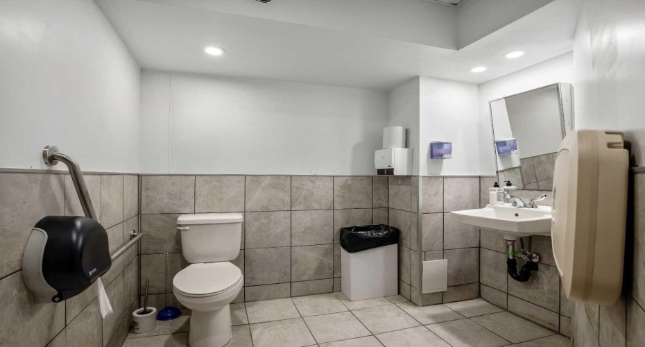 1405 8 Avenue, Calgary, Alberta T2G 0N1, ,Commercial,For Sale,8,A2267803