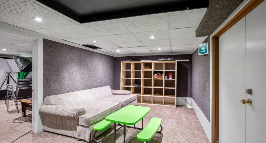 1405 8 Avenue, Calgary, Alberta T2G 0N1, ,Commercial,For Sale,8,A2267803