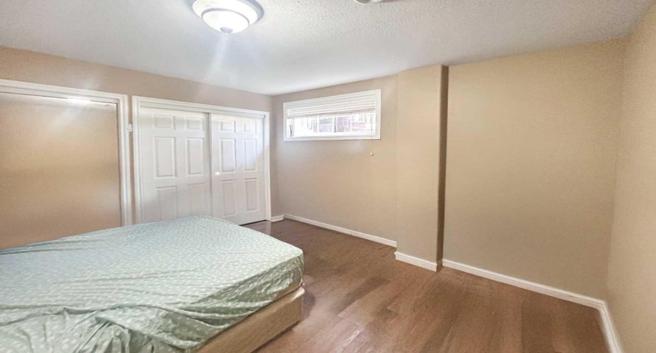 5318 54 Street, Camrose, Alberta T4V 2B2, 10 Bedrooms Bedrooms, ,4 BathroomsBathrooms,Residential,For Sale,54,A2267239