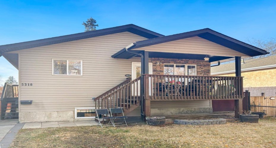 5318 54 Street, Camrose, Alberta T4V 2B2, 10 Bedrooms Bedrooms, ,4 BathroomsBathrooms,Residential,For Sale,54,A2267239