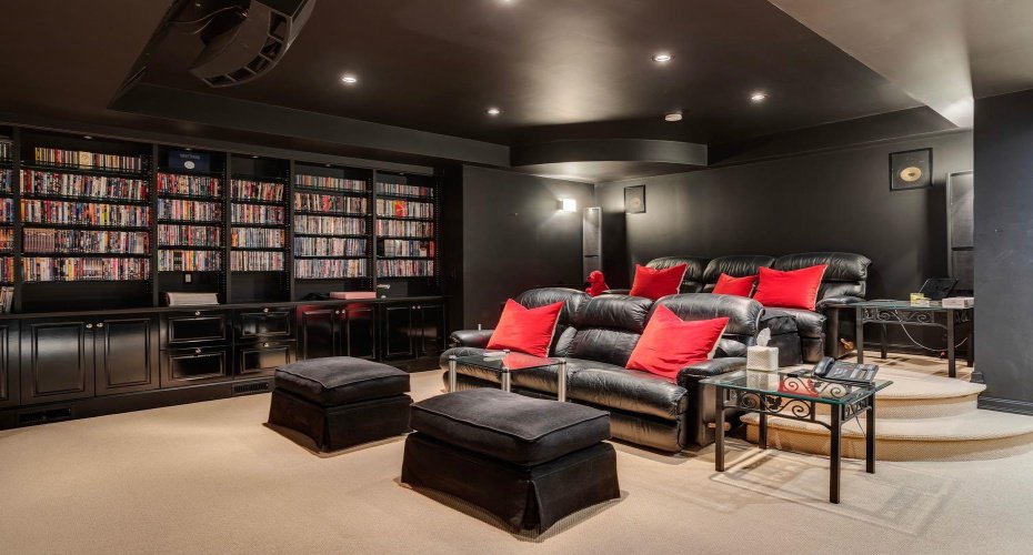 Theatre with tiered seating