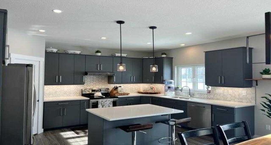 1049 Alberta Avenue, DeBolt, Alberta T0H 1B0, 3 Bedrooms Bedrooms, ,3 BathroomsBathrooms,Residential,For Sale,Alberta,A2268259