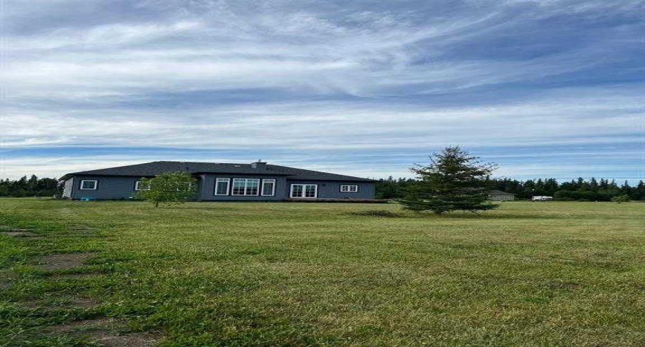 1049 Alberta Avenue, DeBolt, Alberta T0H 1B0, 3 Bedrooms Bedrooms, ,3 BathroomsBathrooms,Residential,For Sale,Alberta,A2268259