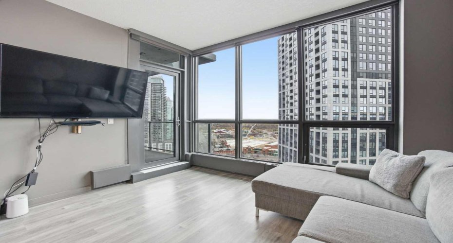 220 12 Avenue, Calgary, Alberta T2G0R5, 2 Bedrooms Bedrooms, ,2 BathroomsBathrooms,Residential,For Sale,12,A2268349