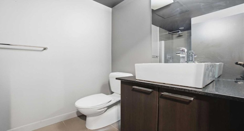 220 12 Avenue, Calgary, Alberta T2G0R5, 2 Bedrooms Bedrooms, ,2 BathroomsBathrooms,Residential,For Sale,12,A2268349