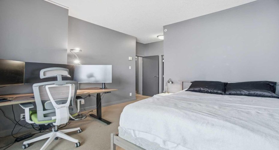 220 12 Avenue, Calgary, Alberta T2G0R5, 2 Bedrooms Bedrooms, ,2 BathroomsBathrooms,Residential,For Sale,12,A2268349