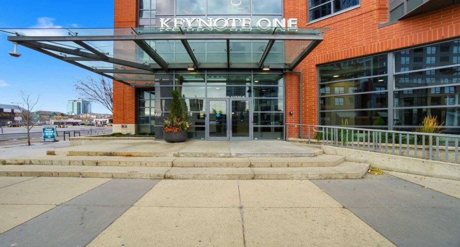 220 12 Avenue, Calgary, Alberta T2G0R5, 2 Bedrooms Bedrooms, ,2 BathroomsBathrooms,Residential,For Sale,12,A2268349