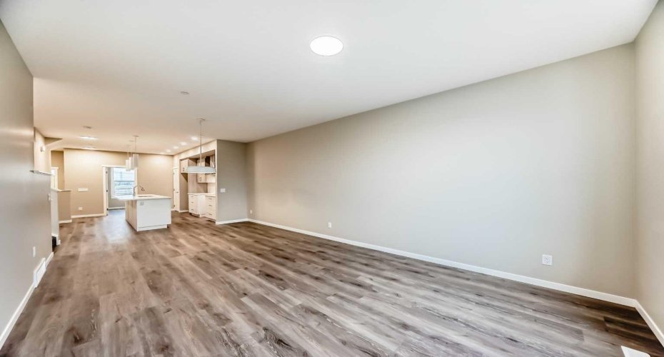 197 Hotchkiss Road, Calgary, Alberta T3S 0T9, 3 Bedrooms Bedrooms, ,3 BathroomsBathrooms,Residential,For Sale,Hotchkiss,A2268554