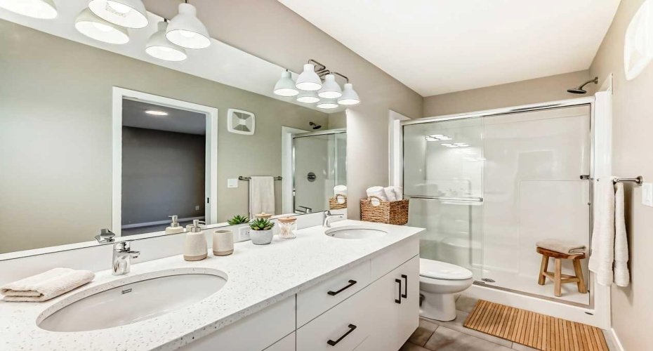 197 Hotchkiss Road, Calgary, Alberta T3S 0T9, 3 Bedrooms Bedrooms, ,3 BathroomsBathrooms,Residential,For Sale,Hotchkiss,A2268554