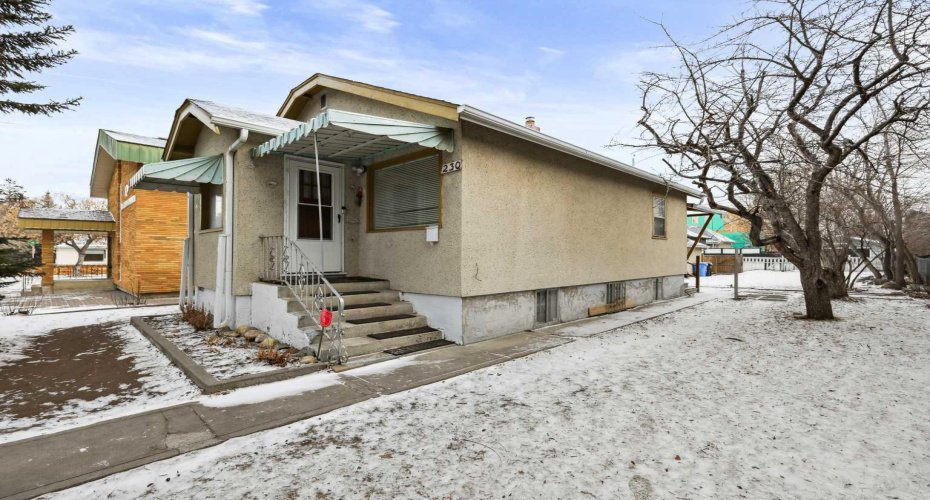 230 8A Street, Calgary, Alberta T2E 4J1, 3 Bedrooms Bedrooms, ,2 BathroomsBathrooms,Residential,For Sale,8A,A2268621