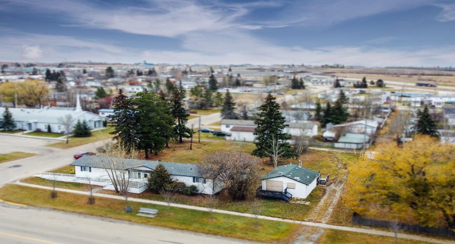 5302, 5304 & 5306 50 Avenue, Valleyview, Alberta T0H 3N0, ,Commercial,For Sale,50,A2267746