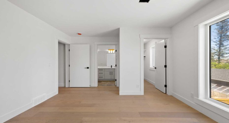 3116 4A Street, Calgary, Alberta T2M 3B4, 4 Bedrooms Bedrooms, ,5 BathroomsBathrooms,Residential,For Sale,4A,A2268162