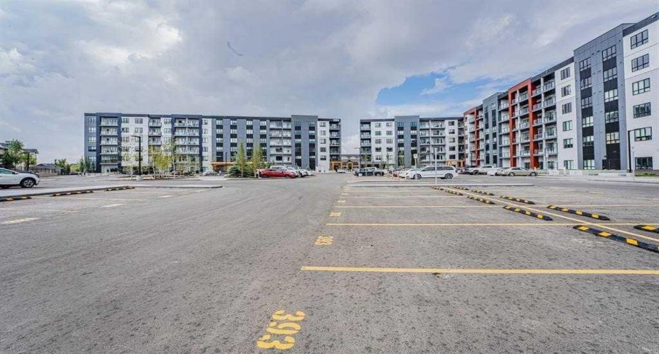 60 Skyview Ranch Road, Calgary, Alberta T3N 0G3, 2 Bedrooms Bedrooms, ,2 BathroomsBathrooms,Residential,For Sale,Skyview Ranch,A2267500