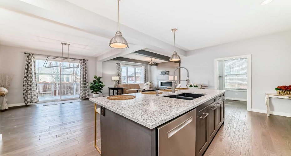 98 Legacy Lane, Calgary, Alberta t2x1y7, 4 Bedrooms Bedrooms, ,4 BathroomsBathrooms,Residential,For Sale,Legacy,A2268905