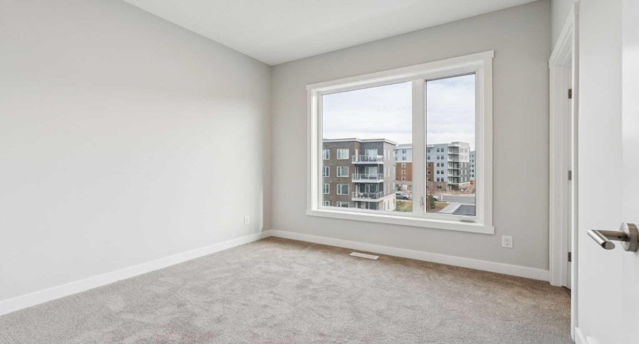 107 Shawnee Square, Calgary, Alberta T2Y 0W4, 2 Bedrooms Bedrooms, ,3 BathroomsBathrooms,Residential,For Sale,Shawnee,A2268566