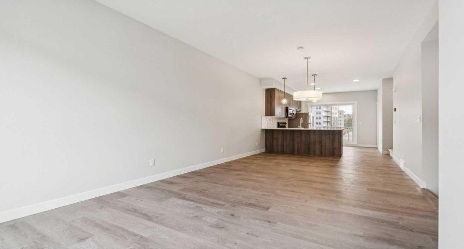 107 Shawnee Square, Calgary, Alberta T2Y 0W4, 2 Bedrooms Bedrooms, ,3 BathroomsBathrooms,Residential,For Sale,Shawnee,A2268566