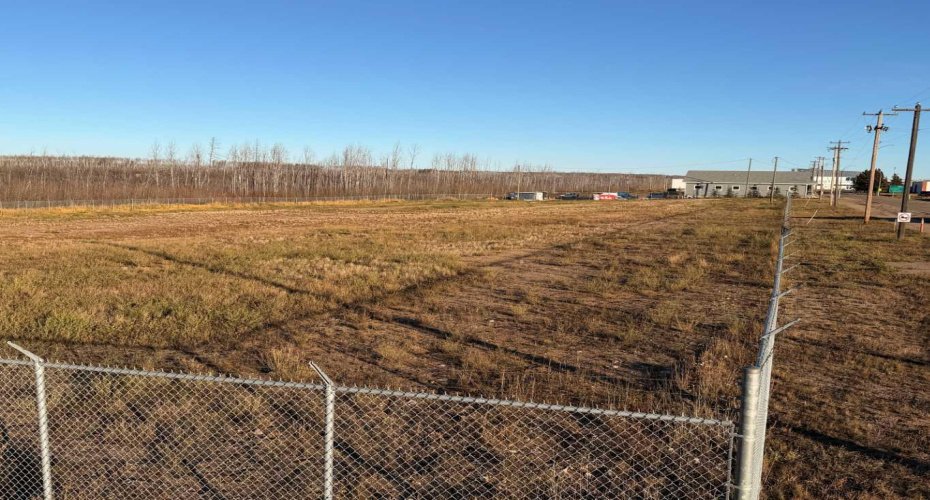 520 SNOW EAGLE Drive, Fort McMurray, Alberta T9H0H8, ,Land,For Lease,SNOW EAGLE,A2268681
