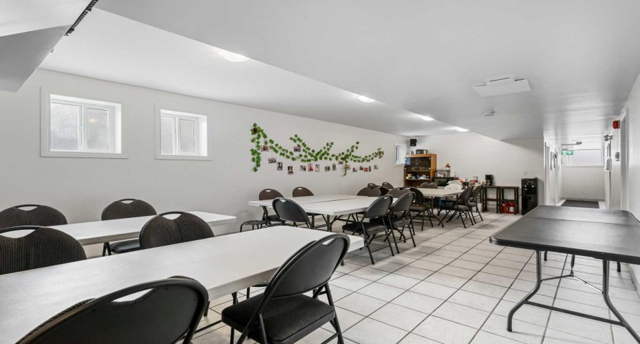 232 8A Street, Calgary, Alberta T2E 4J1, ,Commercial,For Sale,8A,A2269236