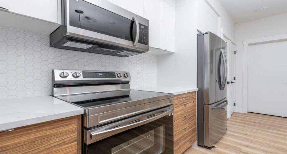 10060 46 Street, Calgary, Alberta T3J2H8, 1 Bedroom Bedrooms, ,1 BathroomBathrooms,Residential,For Sale,46,A2268486