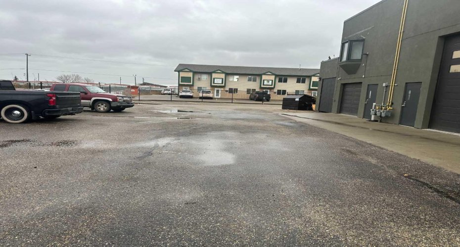 9807 105 Street, Grande Prairie, Alberta T8V 4Y8, ,Commercial,For Lease,The Kastle,105,A2268936