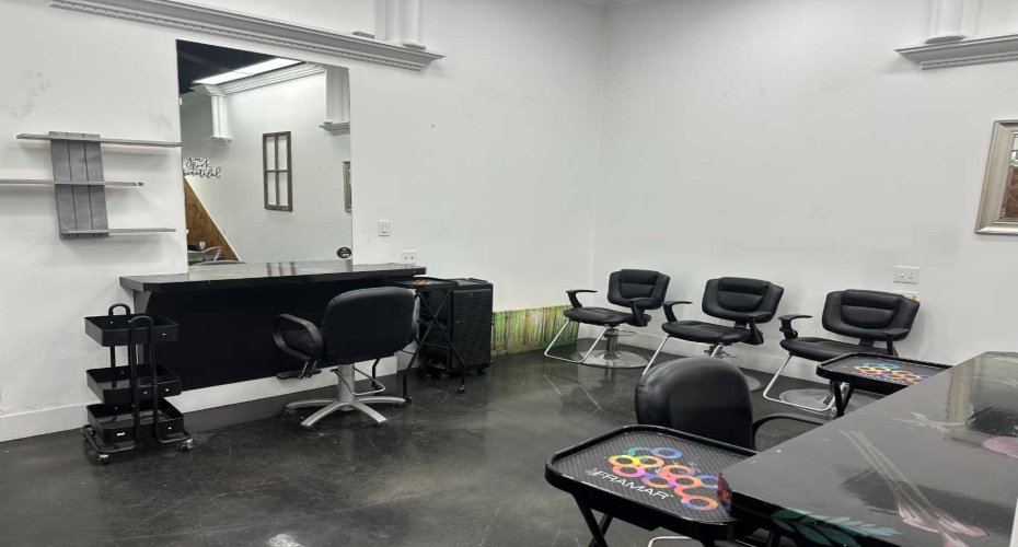 9807 105 Street, Grande Prairie, Alberta T8V 4Y8, ,Commercial,For Lease,The Kastle,105,A2268936