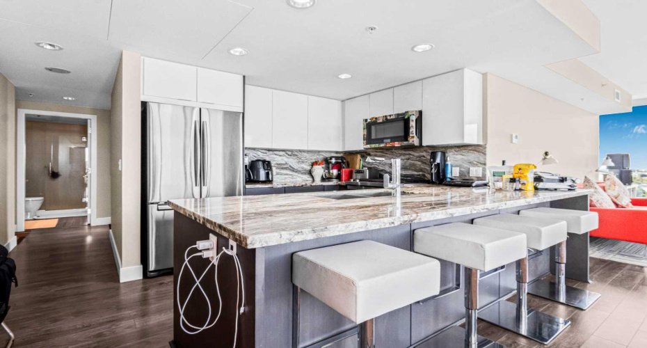 510 6 Avenue, Calgary, Alberta T2G 1L7, 2 Bedrooms Bedrooms, ,2 BathroomsBathrooms,Residential,For Sale,6,A2269510