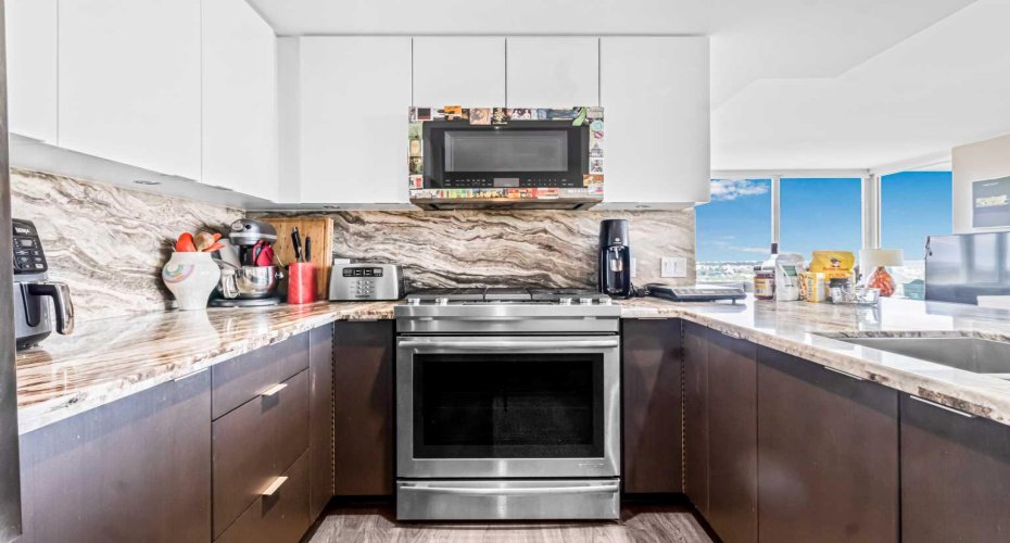 510 6 Avenue, Calgary, Alberta T2G 1L7, 2 Bedrooms Bedrooms, ,2 BathroomsBathrooms,Residential,For Sale,6,A2269510