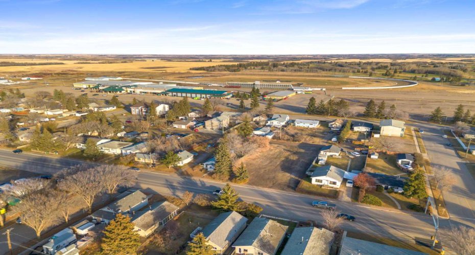 5509/5513 50 Avenue, Lloydminster, Saskatchewan S9V 0R2, ,Land,For Sale,50,A2267952
