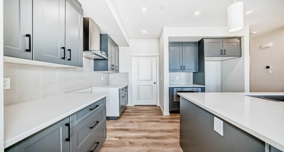 110 Hotchkiss Manor, Calgary, Alberta T3S 0G1, 4 Bedrooms Bedrooms, ,3 BathroomsBathrooms,Residential,For Sale,Hotchkiss,A2268810