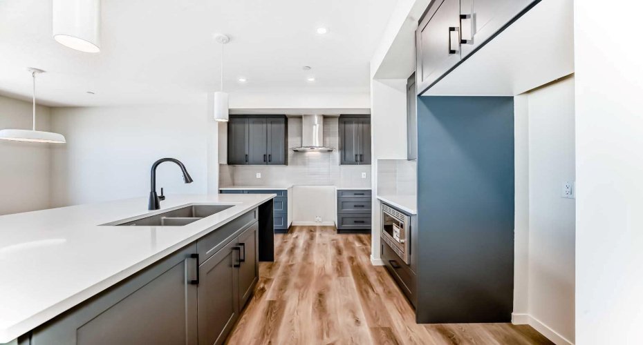 110 Hotchkiss Manor, Calgary, Alberta T3S 0G1, 4 Bedrooms Bedrooms, ,3 BathroomsBathrooms,Residential,For Sale,Hotchkiss,A2268810