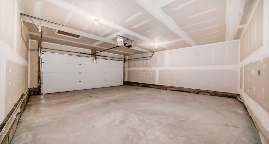 110 Hotchkiss Manor, Calgary, Alberta T3S 0G1, 4 Bedrooms Bedrooms, ,3 BathroomsBathrooms,Residential,For Sale,Hotchkiss,A2268810