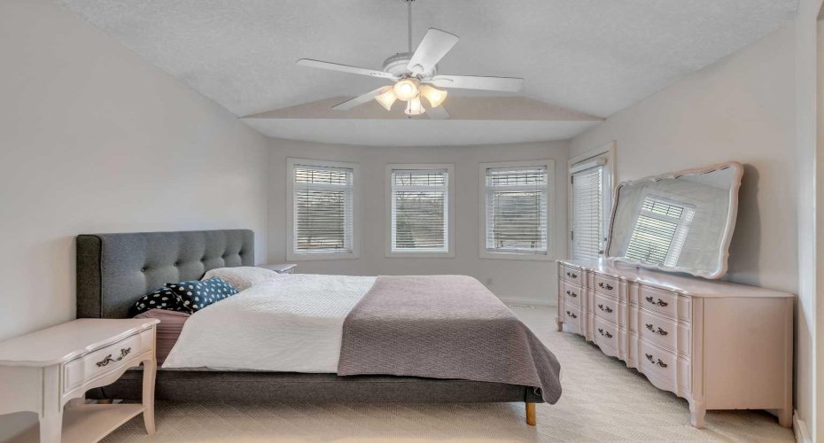 2834 Parkdale Boulevard, Calgary, Alberta T2N 3S8, 4 Bedrooms Bedrooms, ,4 BathroomsBathrooms,Residential,For Sale,Parkdale,A2268958