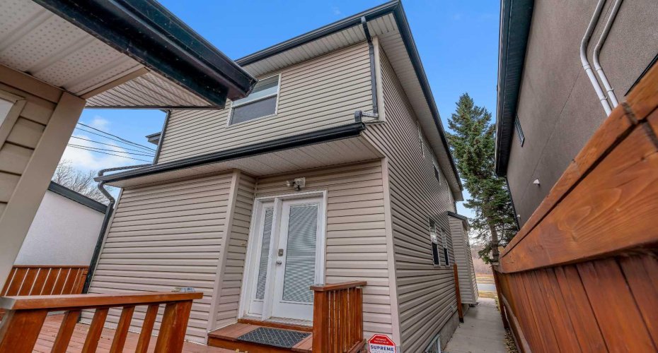 2834 Parkdale Boulevard, Calgary, Alberta T2N 3S8, 4 Bedrooms Bedrooms, ,4 BathroomsBathrooms,Residential,For Sale,Parkdale,A2268958