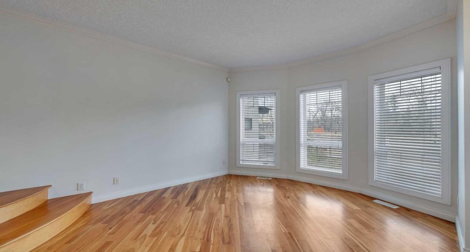 2834 Parkdale Boulevard, Calgary, Alberta T2N 3S8, 4 Bedrooms Bedrooms, ,4 BathroomsBathrooms,Residential,For Sale,Parkdale,A2268958