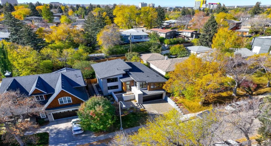 3423 23 Street, Calgary, Alberta T3L 0T8, 4 Bedrooms Bedrooms, ,3 BathroomsBathrooms,Residential,For Sale,23,A2266600