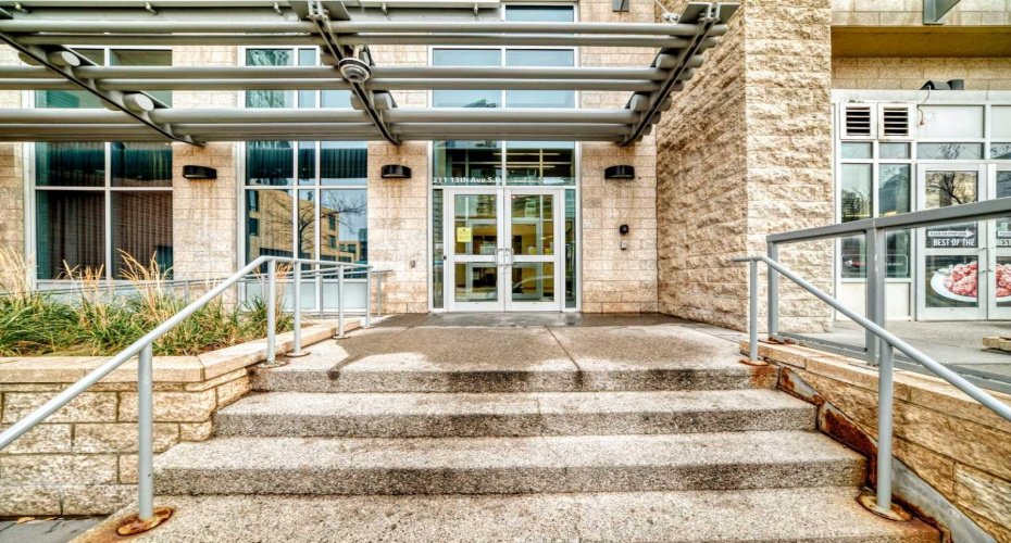 211 13 Avenue, Calgary, Alberta T2G 1E1, 2 Bedrooms Bedrooms, ,2 BathroomsBathrooms,Residential,For Sale,13,A2269144
