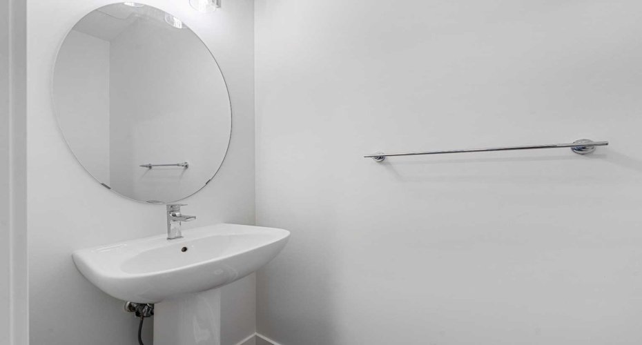 229 Dawson Wharf Road, Chestermere, Alberta T1X 2W1, 3 Bedrooms Bedrooms, ,3 BathroomsBathrooms,Residential,For Sale,Dawson Wharf,A2263348