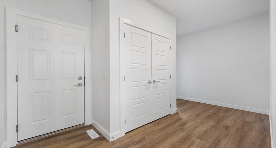 229 Dawson Wharf Road, Chestermere, Alberta T1X 2W1, 3 Bedrooms Bedrooms, ,3 BathroomsBathrooms,Residential,For Sale,Dawson Wharf,A2263348