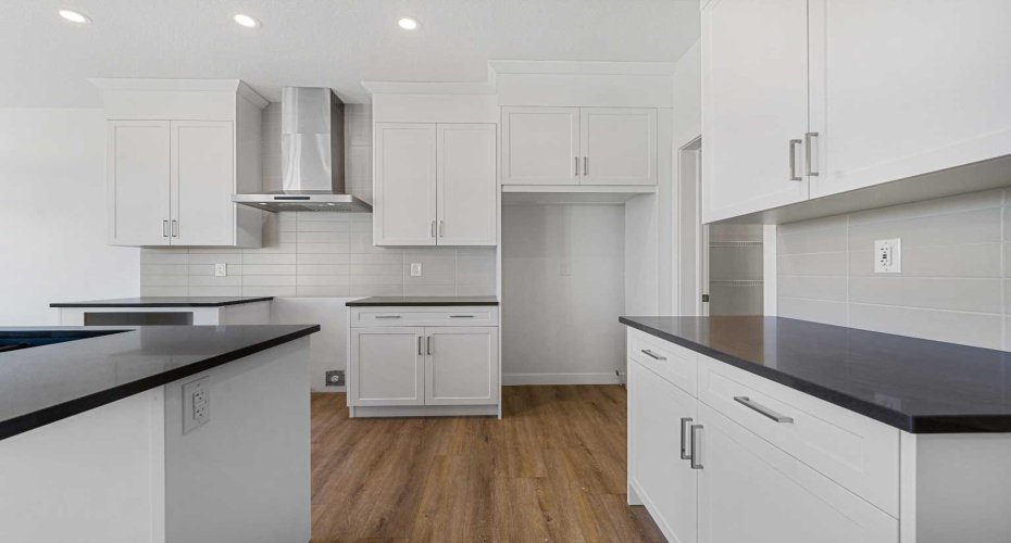 229 Dawson Wharf Road, Chestermere, Alberta T1X 2W1, 3 Bedrooms Bedrooms, ,3 BathroomsBathrooms,Residential,For Sale,Dawson Wharf,A2263348