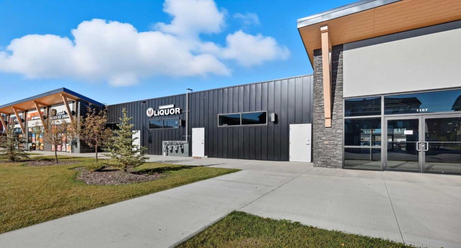 20 Dawson Wharf Mount, Chestermere, Alberta T1X 2Z5, ,Commercial,For Lease,Dawson Wharf,A2265129