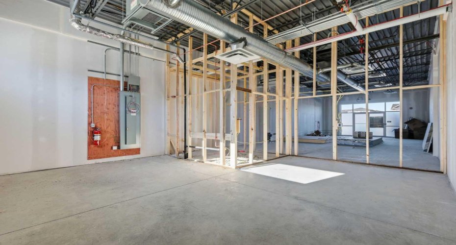 20 Dawson Wharf Mount, Chestermere, Alberta T1X 2Z5, ,Commercial,For Lease,Dawson Wharf,A2265129