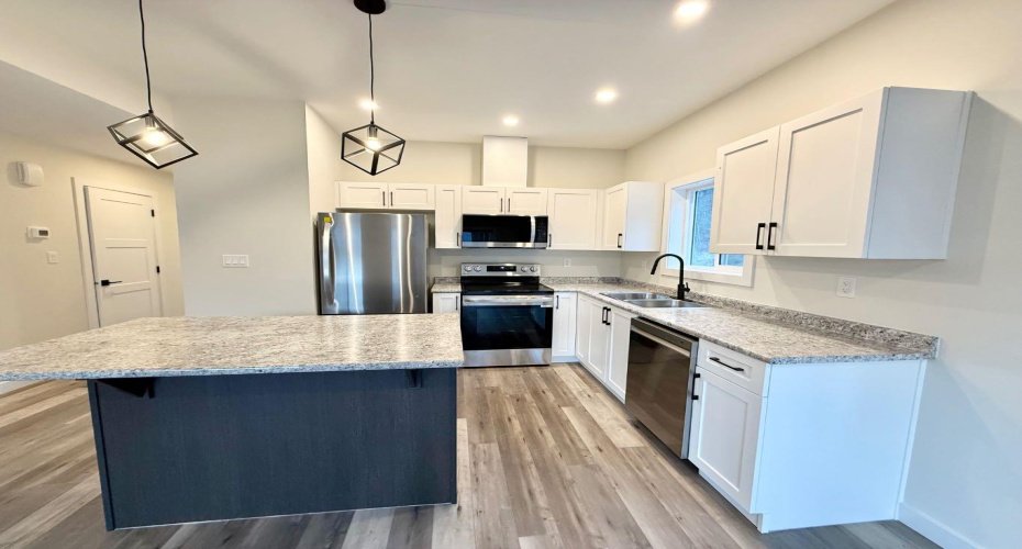 328C BOUTIN Avenue, Hinton, Alberta T7V0B4, 3 Bedrooms Bedrooms, ,3 BathroomsBathrooms,Residential,For Sale,BOUTIN,A2270585