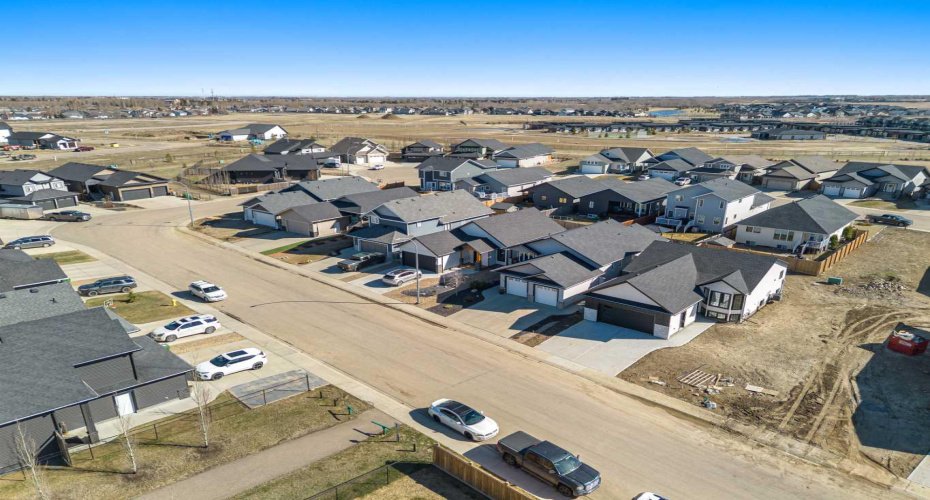 7111 37 Street, Lloydminster, Alberta T9V 3R1, 3 Bedrooms Bedrooms, ,2 BathroomsBathrooms,Residential,For Sale,37,A2270950